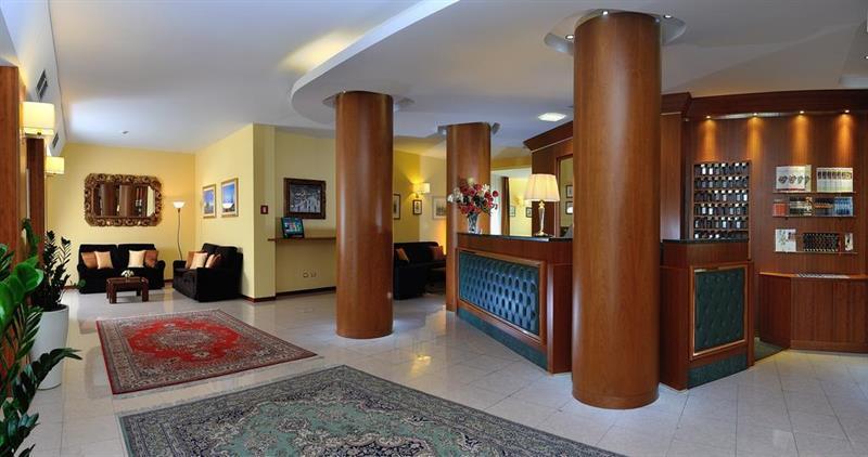 Hotel Atlantic Vista Mare Песаро Екстериор снимка